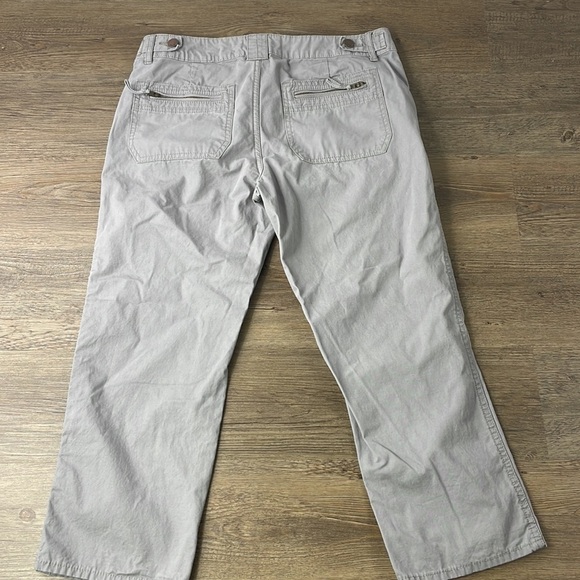 Gap Factory Women’s Mid Rise Grey Crop Capri, size 8 - Picture 10 of 12